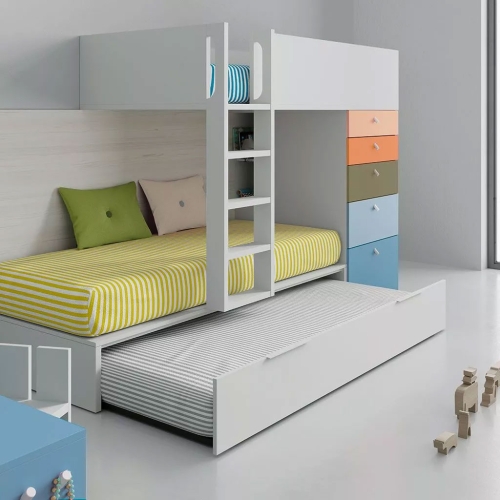 Détail du lit escamotable situé sous le lit superposé.