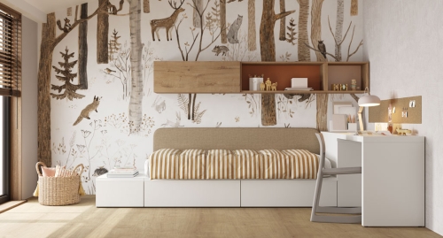 Chambre de jeune avec un lit modulaire, une tête de lit rembourrée et un bureau.